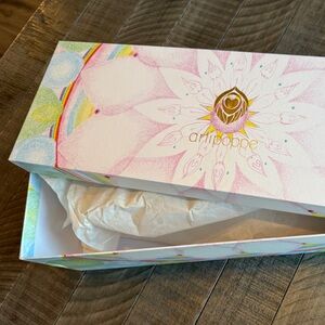 Arti Flower Box - with gift!